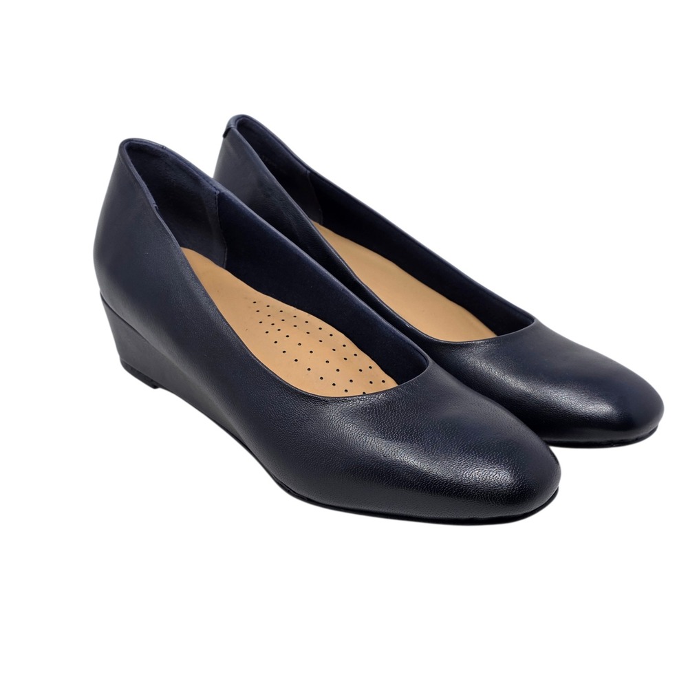 Trotters Navy Blue Leather Wedge Pumps Women 9.5 Narrow Low Heel‎ Comfort shoes